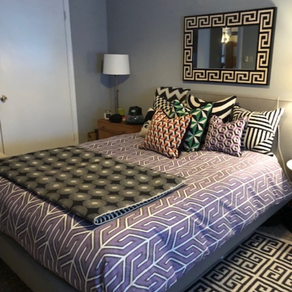 Add me on Instagram for Newest Listings:  @morrisPMcloset! - Picture 5 of 5